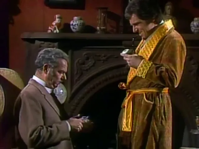 Sherlock Holmes & Watson Get Personal
