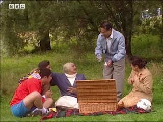 Melodramatic Family: Picnic