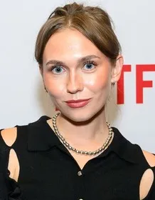 Veronika Slowikowska