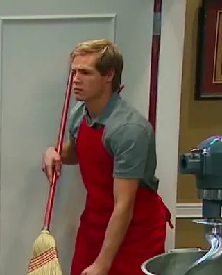 Pizzeria Employee