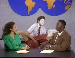 Background Guy: The FOX Newsroom
