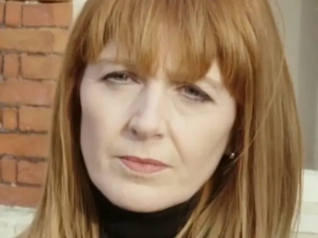 Yvette Fielding